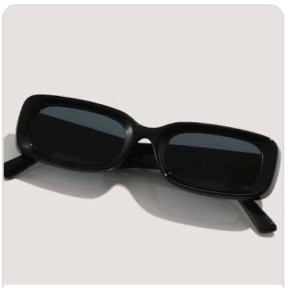 Rectangular Black Retro trendy Women’s Sunglasses new 100% UV400 protection - Picture 5 of 14